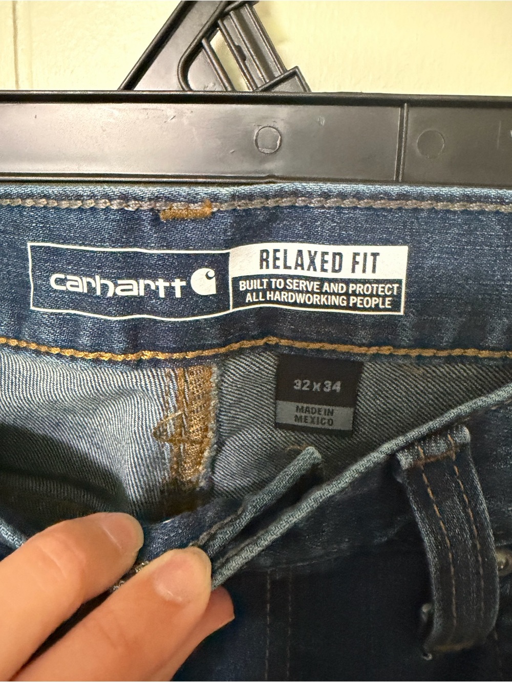 Carhartt Men's Dark Blue Relaxed Jeans - Picture 3 of 3